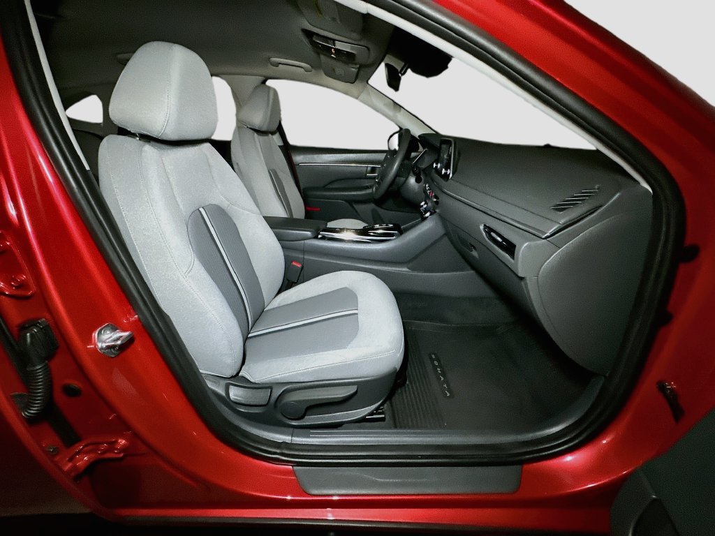 Used 2021 Hyundai Sonata SEL w/ Winter Weather Package FWD image 38