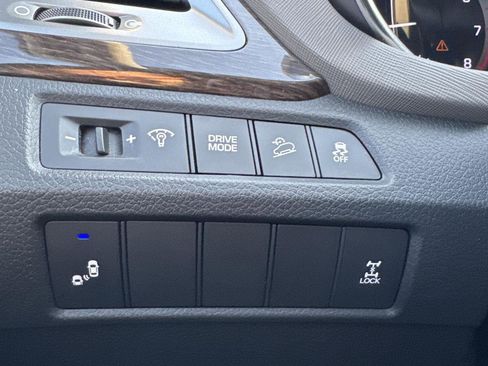 Used 2017 Hyundai Santa Fe Sport image 28