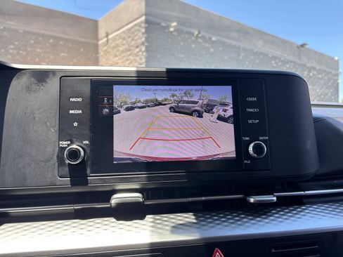Certified 2024 Kia Carnival LX FWD image 22
