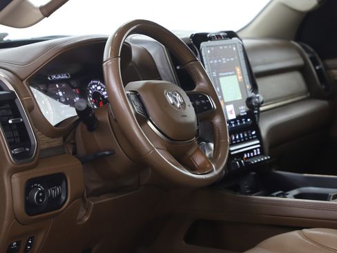 Used 2020 RAM 1500 Longhorn image 25