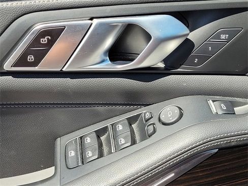 Used 2019 BMW X5 xDrive40i w/ Convenience Package image 17
