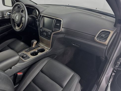 Used 2017 Jeep Grand Cherokee Limited AWD/4WD image 30