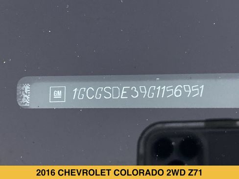 Used 2016 Chevrolet Colorado Z71 RWD image 14