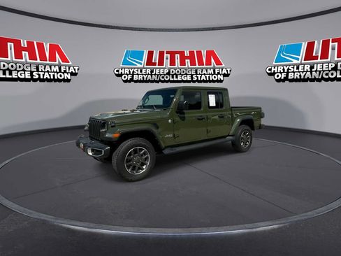 Used 2022 Jeep Gladiator Overland w/ Popular Equipment Package AWD/4WD image 4