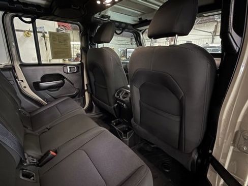 Used 2020 Jeep Gladiator Sport w/ Quick Order Package 24S image 20