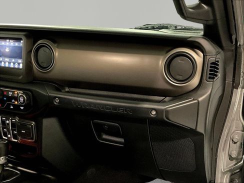 Used 2021 Jeep Wrangler Unlimited Sport AWD/4WD image 26