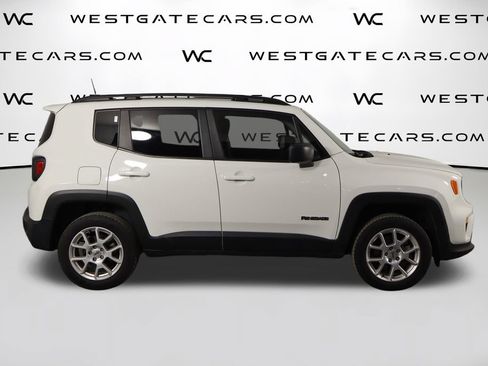 Used 2023 Jeep Renegade Latitude w/ Sun & Fun Group AWD/4WD image 48