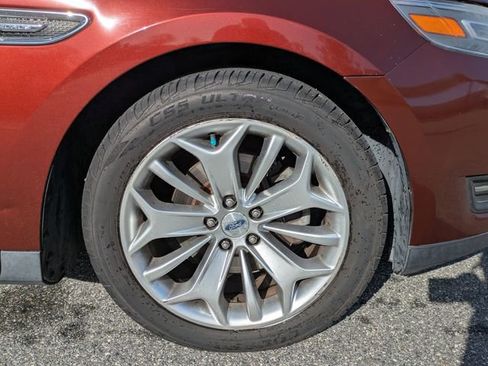 Used 2015 Ford Taurus Limited image 9