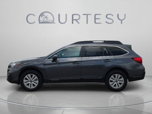 Used 2019 Subaru Outback 2.5i Premium AWD/4WD image 2