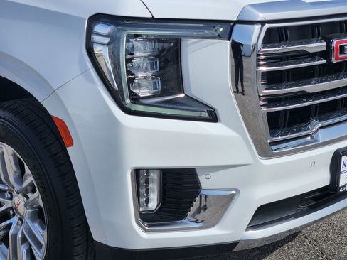 Used 2024 GMC Yukon XL SLT image 9