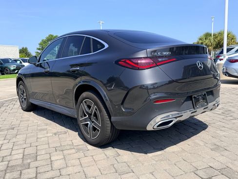 Used 2024 Mercedes-Benz GLC 300 4MATIC image 11