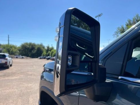 Used 2025 Chevrolet Silverado 2500 High Country w/ High Country Premium Package AWD/4WD image 16