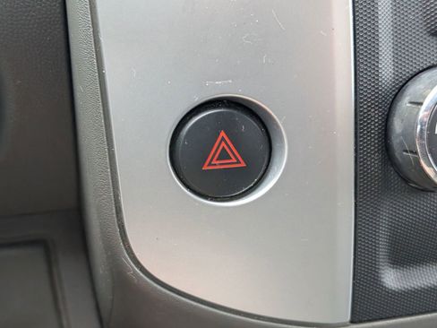 Used 2011 Nissan Frontier SV w/ SV Premium Utility Pkg RWD image 20