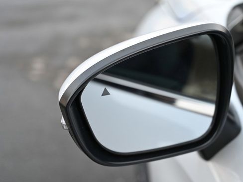 Used 2024 Mitsubishi Outlander SEL image 12