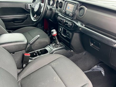 Used 2021 Jeep Gladiator Sport AWD/4WD image 15