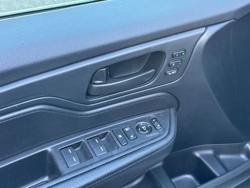 Certified 2023 Honda Odyssey EX-L image 5