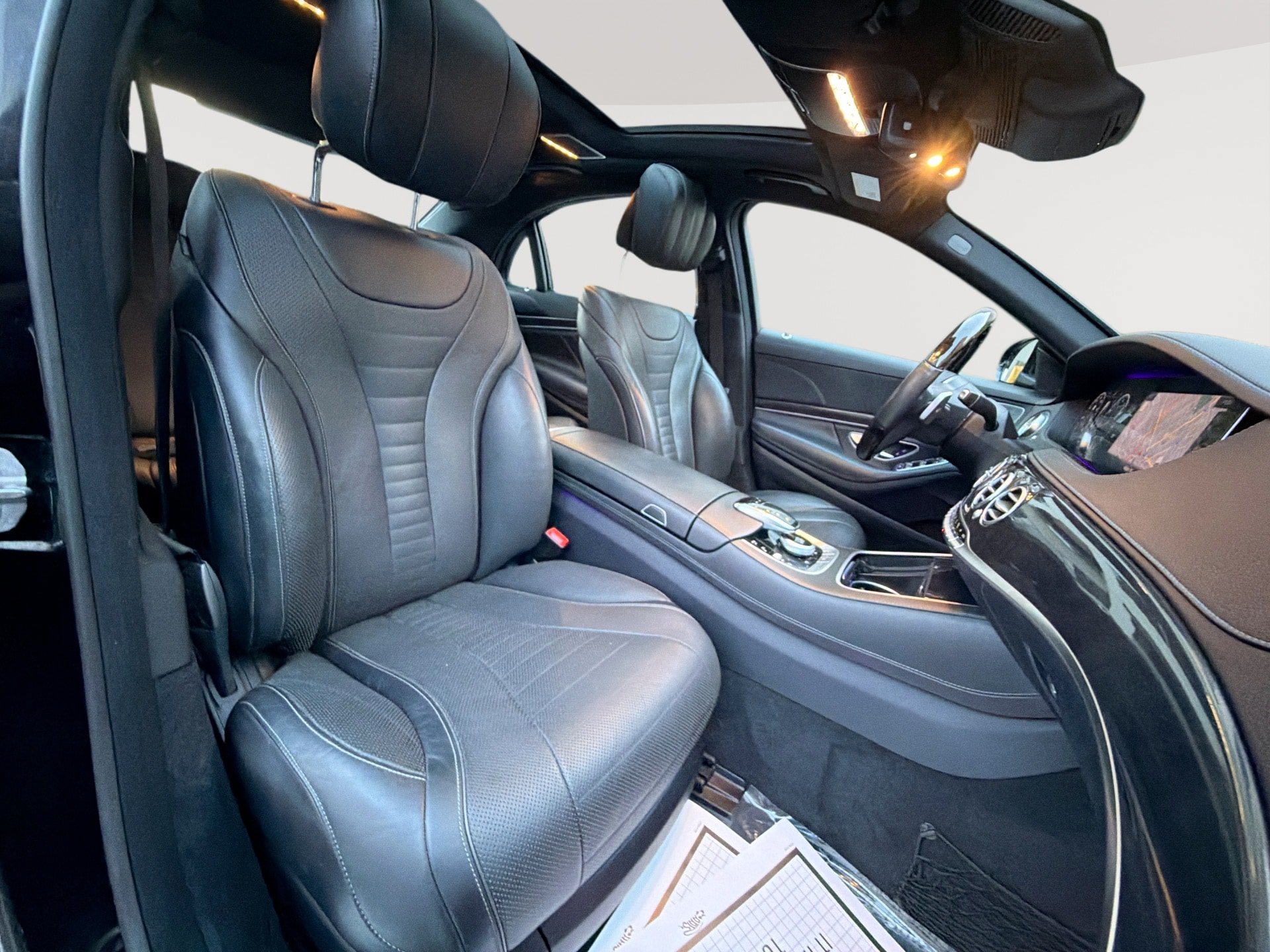 Used 2020 Mercedes-Benz S 560 4MATIC Sedan image 28