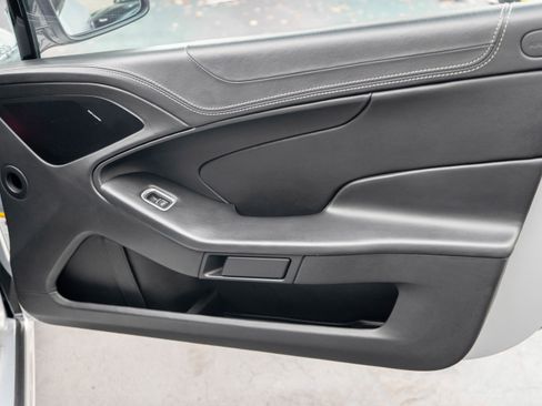 Used 2016 Aston Martin Vanquish Volante RWD image 31