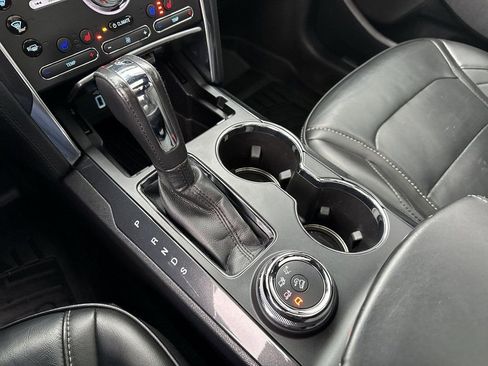 Used 2018 Ford Explorer Platinum image 21
