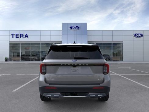 New 2026 Ford Explorer Active AWD/4WD image 5