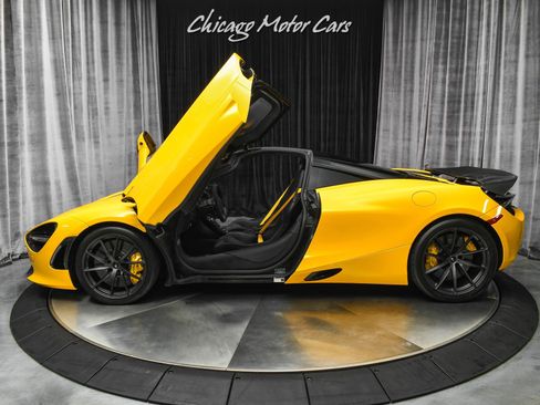 Used 2020 McLaren 720S Performance RWD image 40
