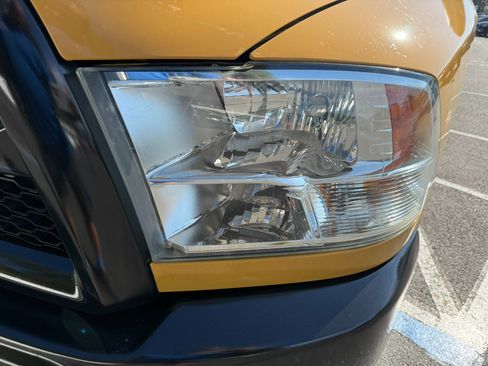 Used 2017 RAM 2500 Tradesman w/ Power & Remote Entry Group image 11