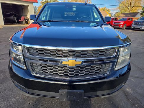 Used 2020 Chevrolet Suburban LT image 4