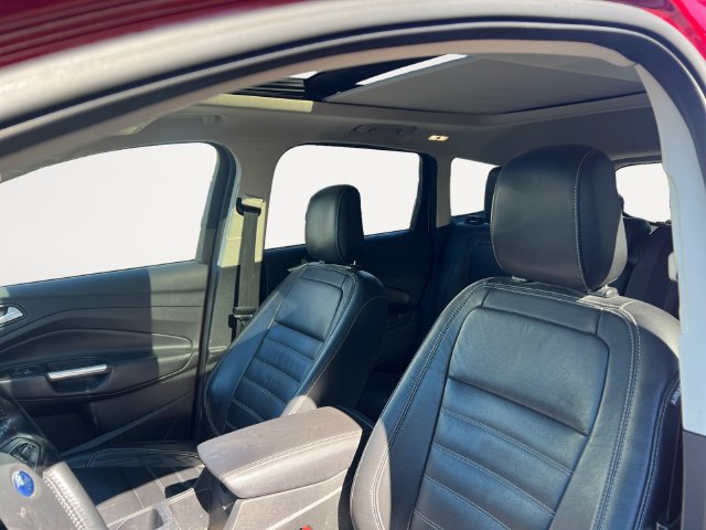 Used 2018 Ford Escape Titanium w/ Ford Safe & Smart Package AWD/4WD image 11