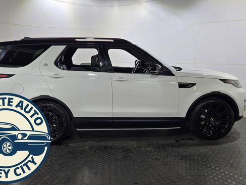 Used 2019 Land Rover Discovery HSE image 8