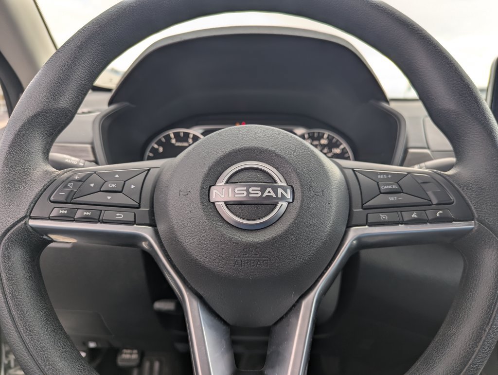 Used 2025 Nissan Altima 2.5 SV FWD image 20
