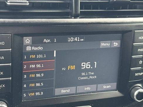 Used 2021 Kia Soul LX FWD image 27