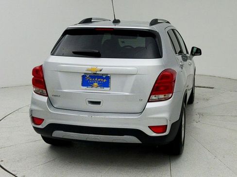 Used 2019 Chevrolet Trax LT w/ LT Convenience Package FWD image 7