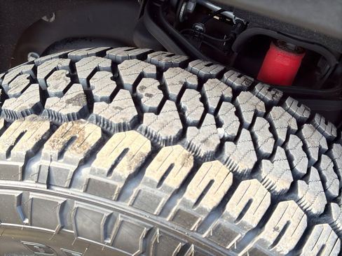 Used 2021 Chevrolet Silverado 2500 LT w/ Z71 Sport Edition image 12