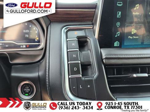 Used 2023 Chevrolet Suburban Z71 w/ Luxury Package AWD/4WD image 29