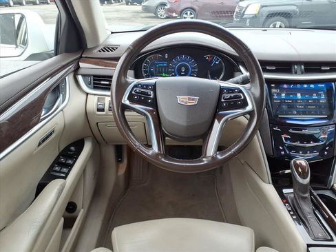 Used 2016 Cadillac XTS Premium image 7