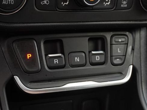 Used 2020 GMC Terrain SLE w/ Driver Convenience Package FWD image 25