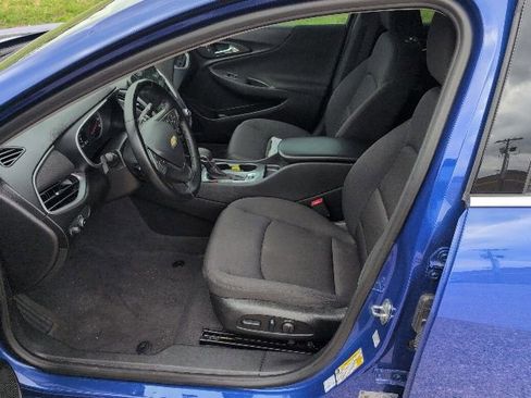 Used 2023 Chevrolet Malibu RS FWD image 4