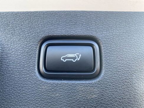 Certified 2025 Kia Sportage X-Pro image 18