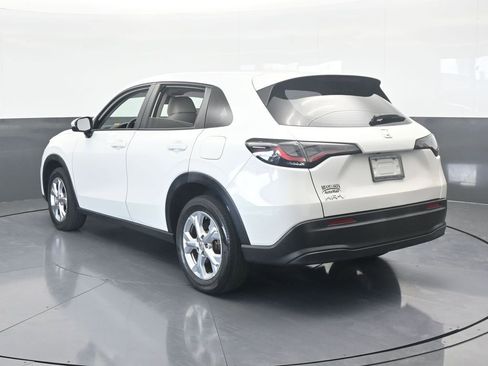 Used 2023 Honda HR-V LX image 4