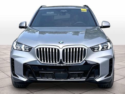 Used 2025 BMW X5 xDrive40i w/ Executive Package AWD/4WD image 2