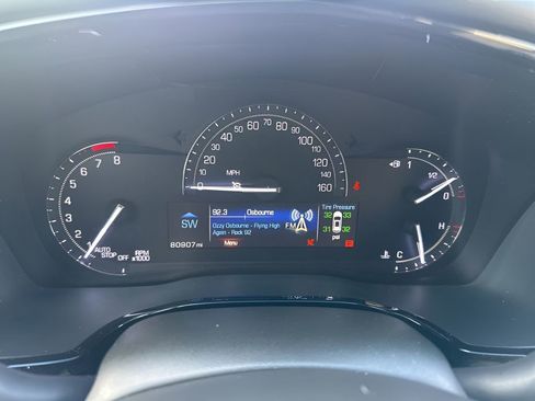 Used 2017 Cadillac XT5 FWD image 21