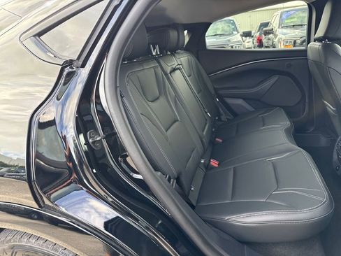 Certified 2025 Ford Mustang Mach-E Premium image 29