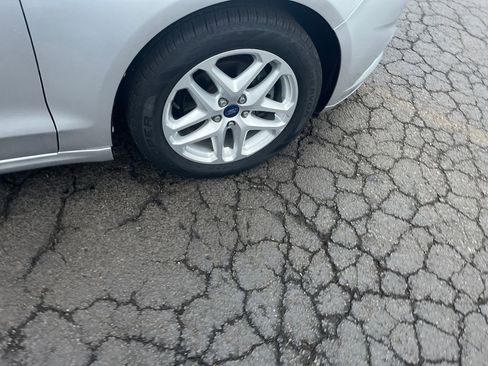 Used 2014 Ford Fusion SE image 29