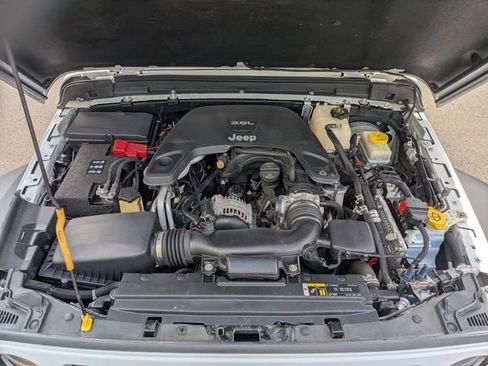 Certified 2018 Jeep Wrangler Sport AWD/4WD image 30