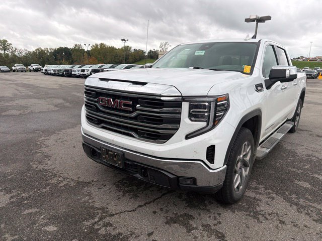 Used 2025 GMC Sierra 1500 SLT w/ SLT Premium Package AWD/4WD image 3