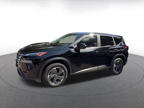 Used 2025 Nissan Rogue SV FWD image 8