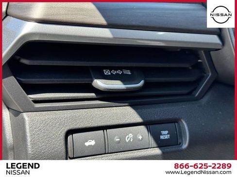 Certified 2024 Nissan Altima 2.5 SV FWD image 17