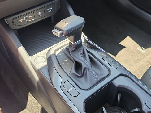 New 2026 Kia K4 FWD image 24