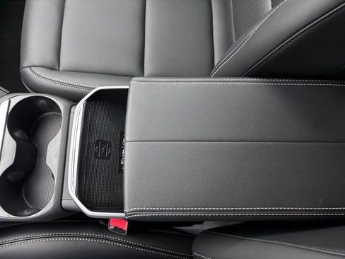 New 2026 GMC Terrain Elevation w/ Elevation Premium Package image 31