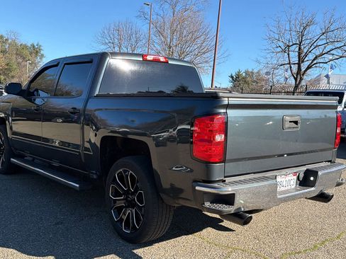 Used 2018 Chevrolet Silverado 1500 LT w/ LT Eassist Package image 7